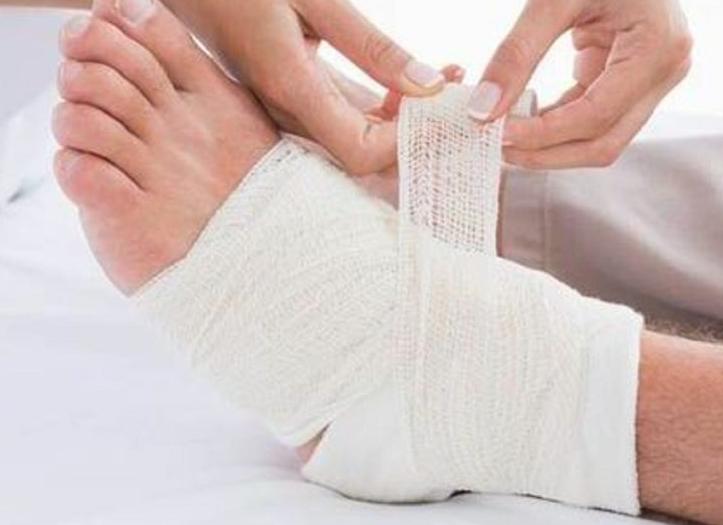 Оказание первой помощи при привычном вывихе плеча и лечение