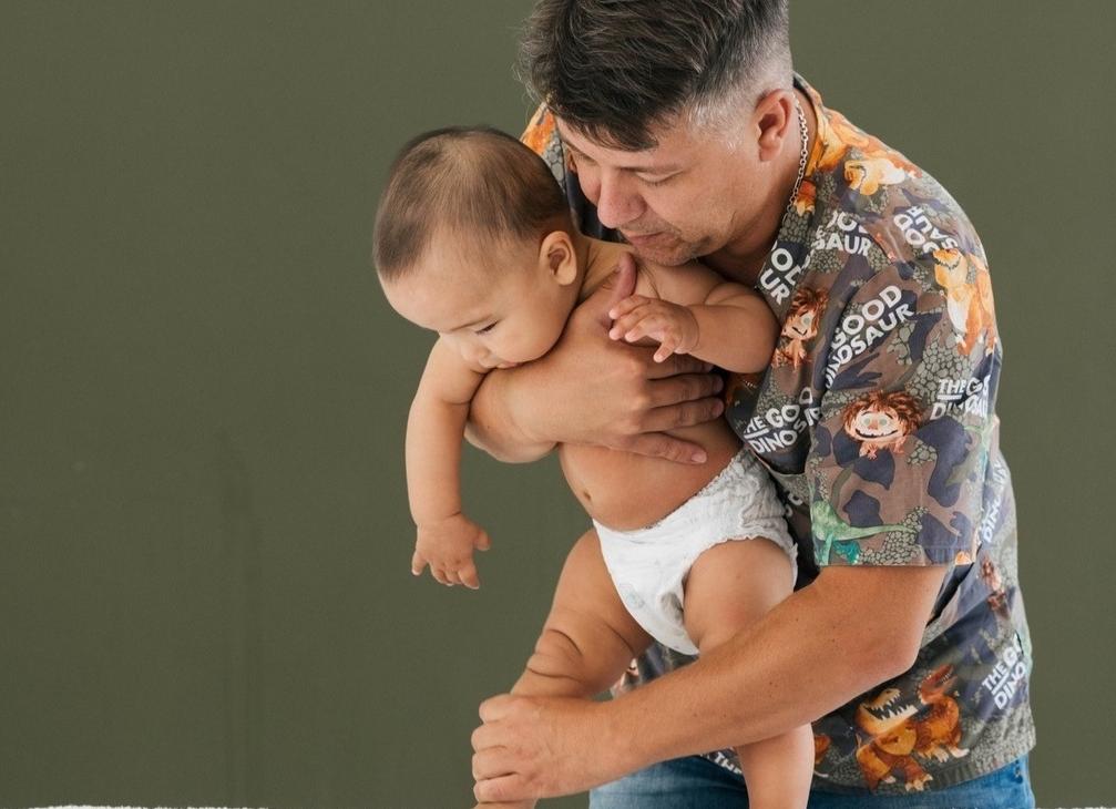 Почему хрустят суставы у младенцев и о чем это может говорить